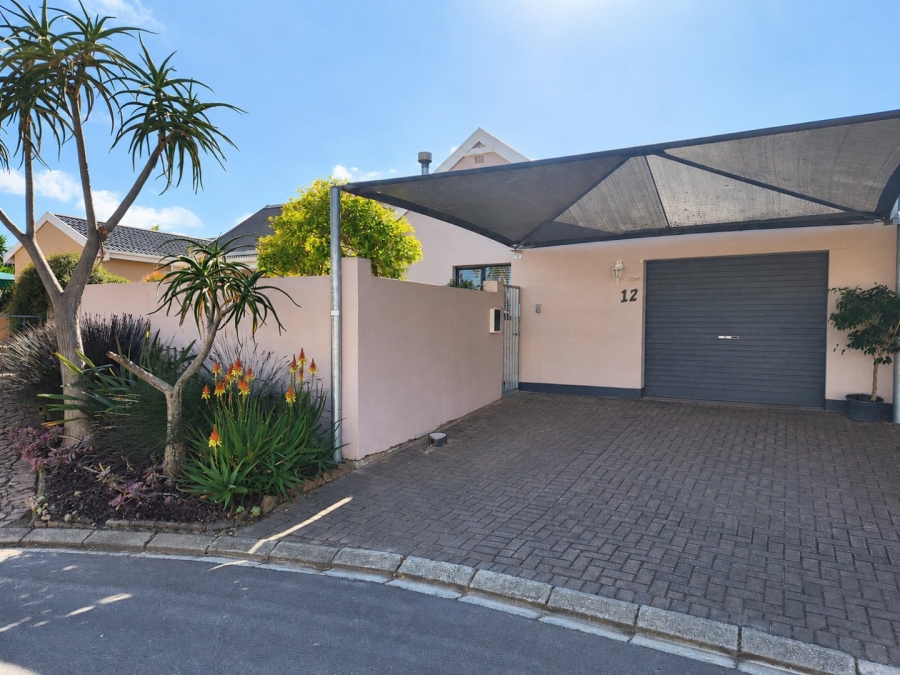 2 Bedroom Property for Sale in King George Park Western Cape